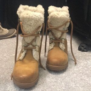Sorel fur lined laced up boots
